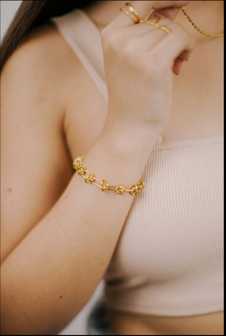 Nuvora Gold Link Chain Bracelet